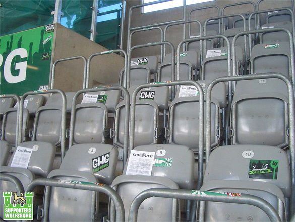 The convertible standing/seating area at Volkswagen Arena. VfL Wolfsburg - Besiktas Istanbul, October 21, 2009. The convertible standing/seating area at Volkswagen Arena. VfL Wolfsburg - Besiktas Istanbul, October 21, 2009.